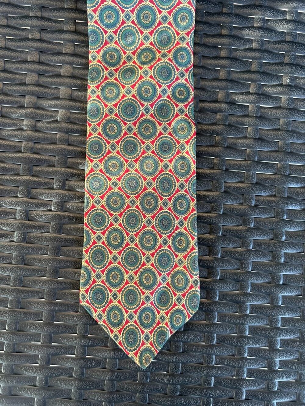 Vintage Via Veneto Hand Tailored 100% Silk Medallion Necktie Italian Style